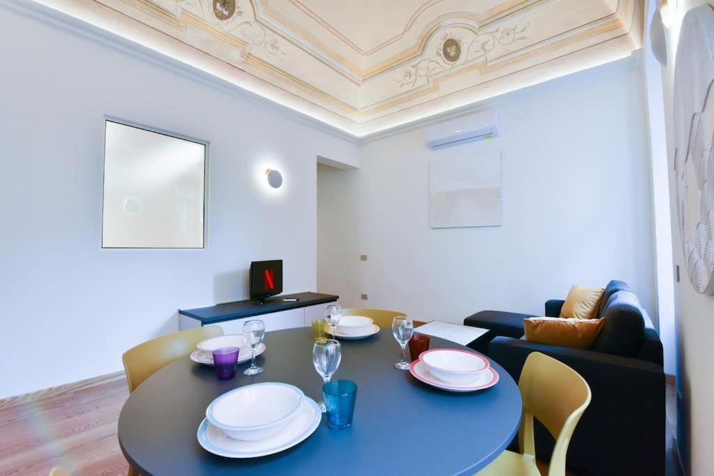 Loft 21 - Lussuoso Ed Elegante A Due Passi Dal Mare Apartment ฟีนาเลลีกูเร ภายนอก รูปภาพ
