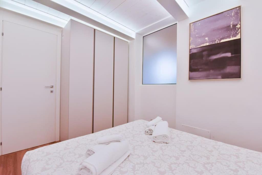 Loft 21 - Lussuoso Ed Elegante A Due Passi Dal Mare Apartment ฟีนาเลลีกูเร ภายนอก รูปภาพ